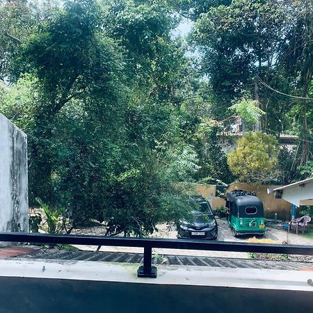 Center Point Villa أونا واتونا المظهر الخارجي الصورة