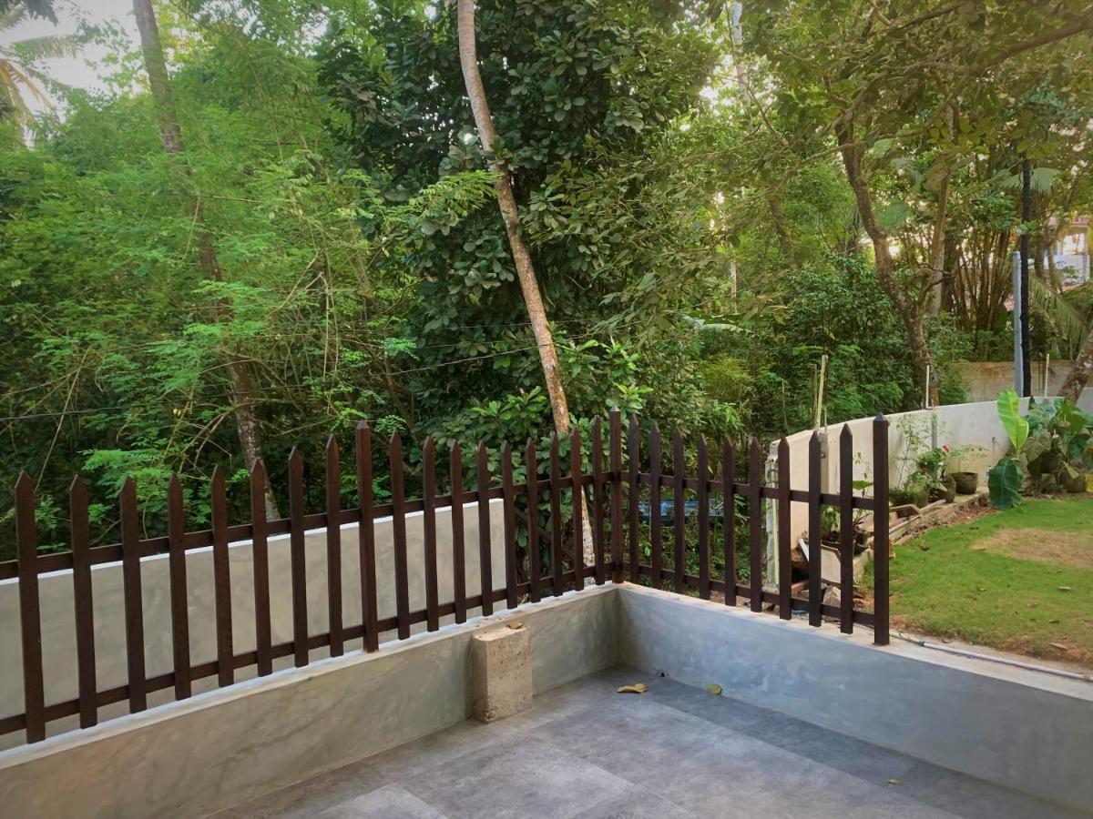 Center Point Villa أونا واتونا المظهر الخارجي الصورة