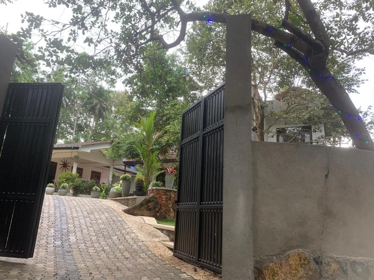 Center Point Villa أونا واتونا المظهر الخارجي الصورة