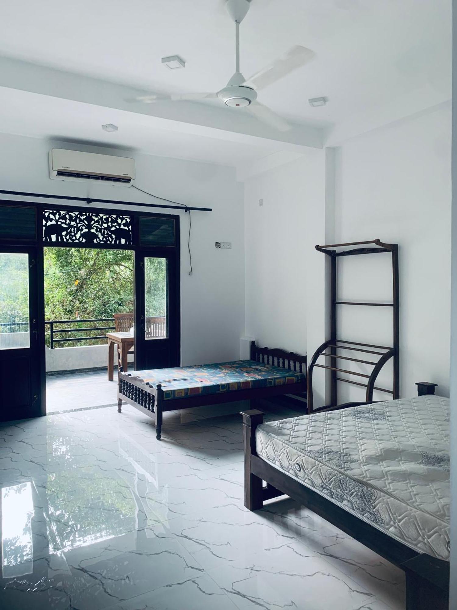 Center Point Villa أونا واتونا المظهر الخارجي الصورة