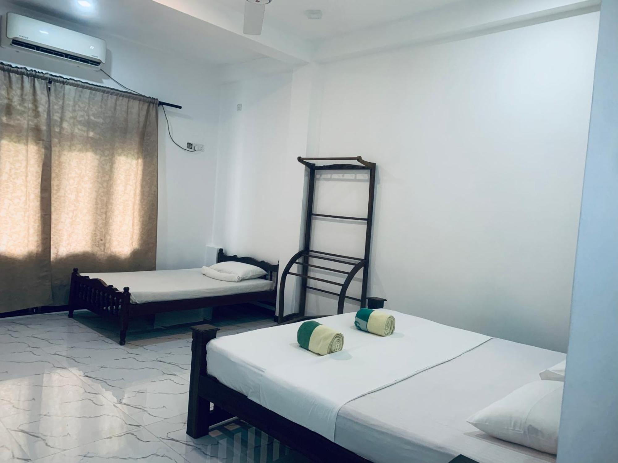 Center Point Villa أونا واتونا المظهر الخارجي الصورة