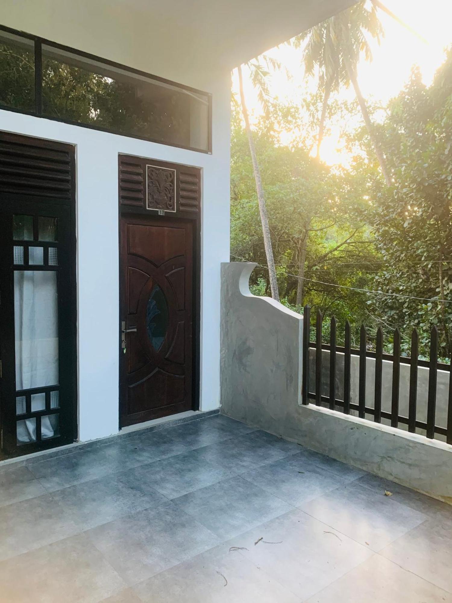 Center Point Villa أونا واتونا المظهر الخارجي الصورة