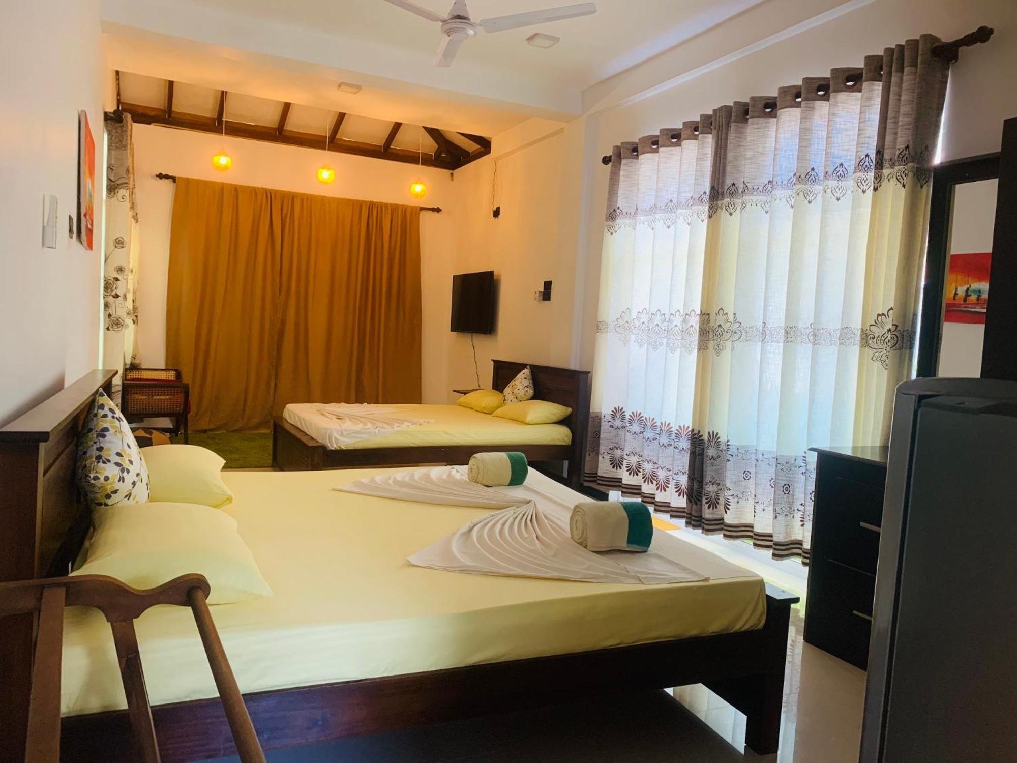 Center Point Villa أونا واتونا المظهر الخارجي الصورة